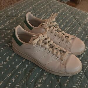 Stan Smith Adidas shoes- size 8 women’s. Worn once.